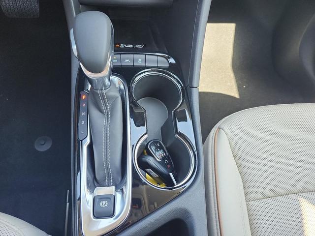 Photo of 2026 White Frost Tricoat Buick Encore GX