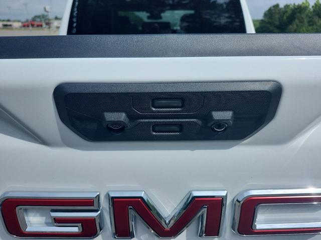 Photo of 2025 Summit White GMC Sierra 1500