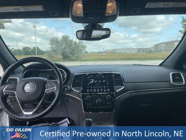 Photo of 2022 White Jeep Grand Cherokee WK