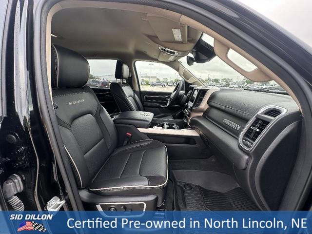 Photo of 2021 Black RAM 1500