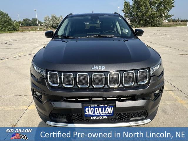 Photo of 2022 Gray Jeep Compass