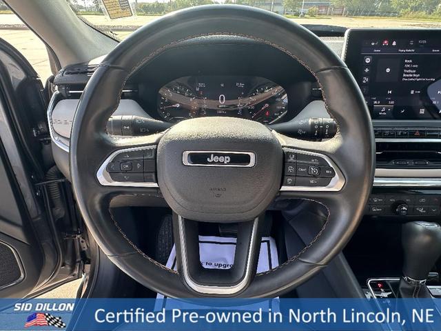 Photo of 2022 Gray Jeep Compass