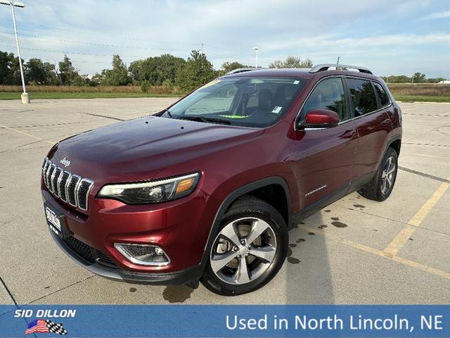 Photo of 2019 Red Jeep Cherokee