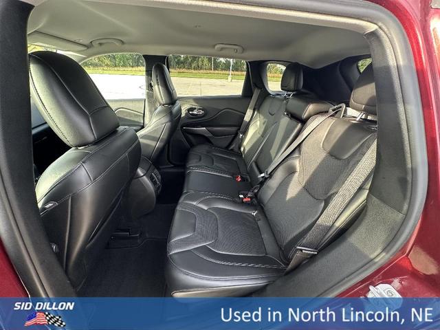 Photo of 2019 Red Jeep Cherokee