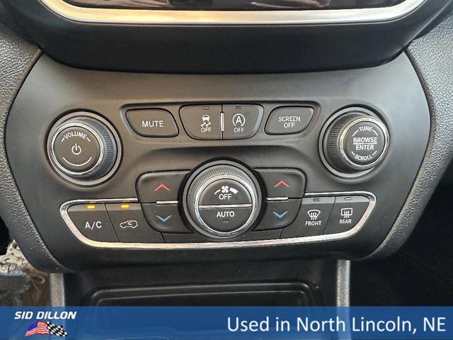 Photo of 2019 Red Jeep Cherokee