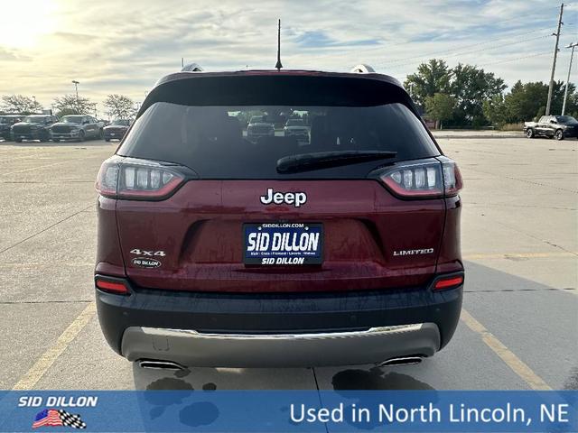 Photo of 2019 Red Jeep Cherokee