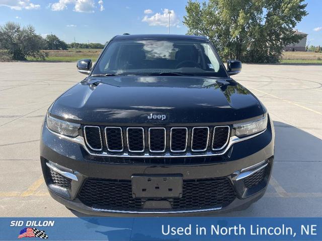 Photo of 2023 Black Jeep Grand Cherokee