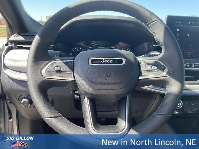 Photo of 2025 Silver Jeep Compass