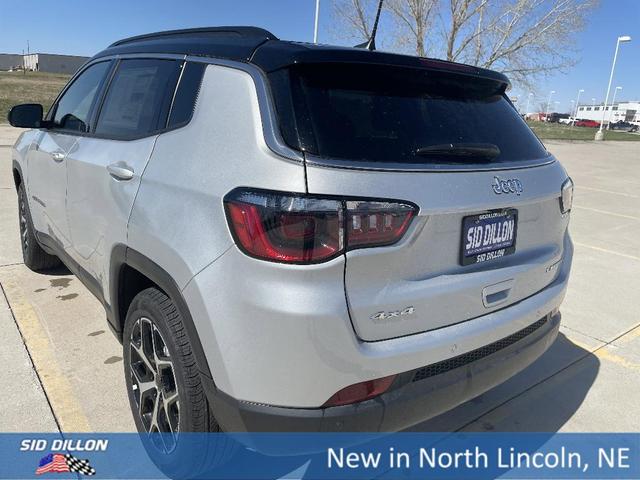Photo of 2025 Silver Jeep Compass