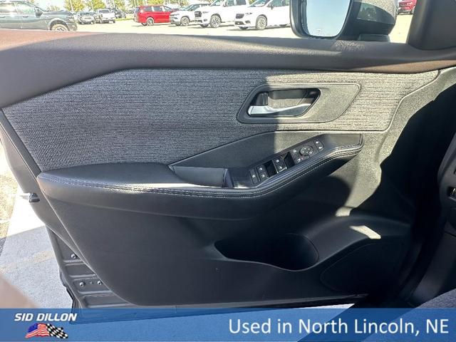 Photo of 2023 Gun Metallic Nissan Rogue