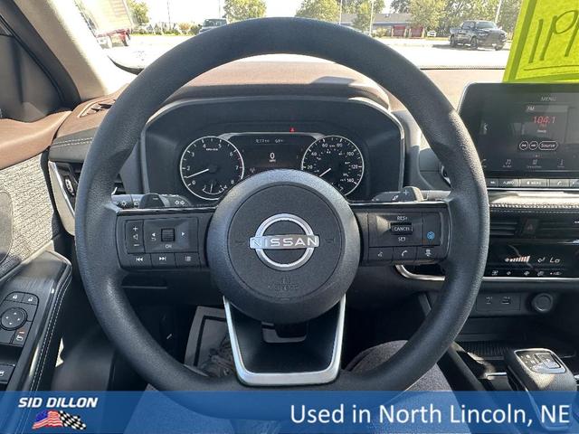 Photo of 2023 Gun Metallic Nissan Rogue
