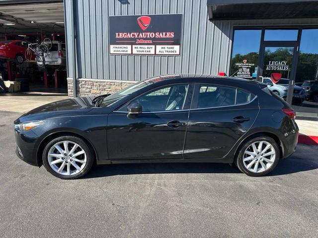 Photo of 2018 Jet Black Mica Mazda Mazda3
