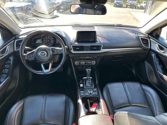 Photo of 2018 Jet Black Mica Mazda Mazda3