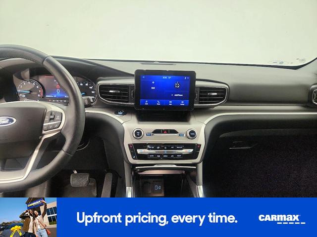 Photo of 2020 Blue Ford Explorer