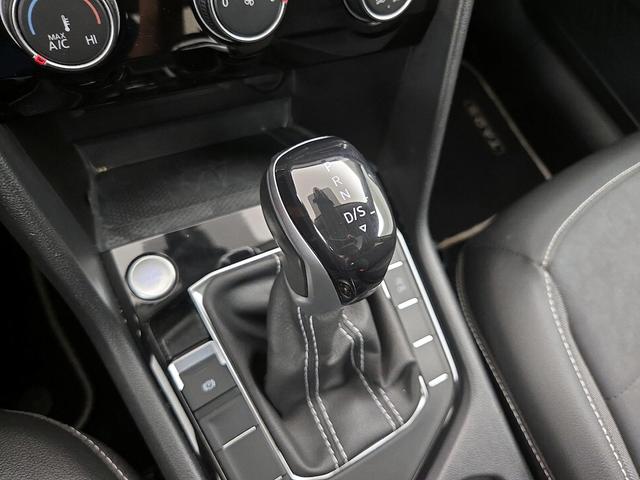 Photo of 2023 Gray Volkswagen Taos