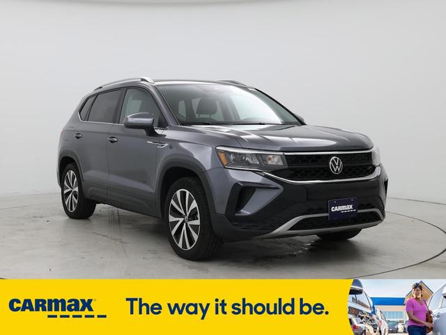 Photo of 2023 Gray Volkswagen Taos