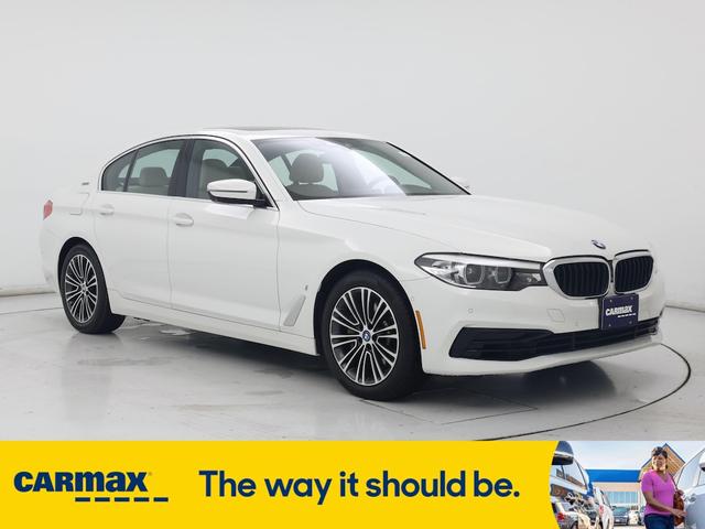 2019 BMW 530E
