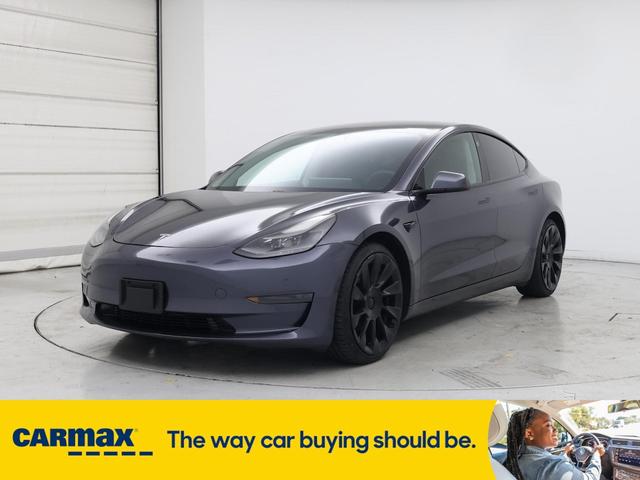 Photo of 2021 Gray Tesla Model 3