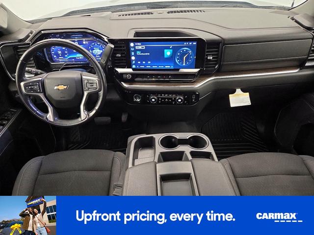 Photo of 2022 Black Chevrolet Silverado 1500