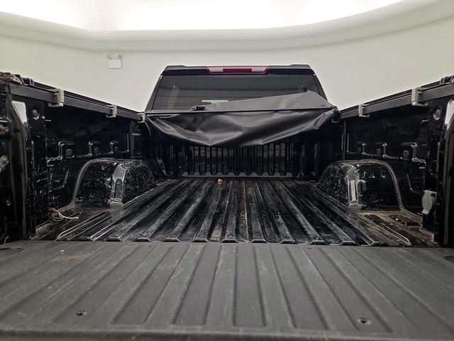 Photo of 2022 Black Chevrolet Silverado 1500