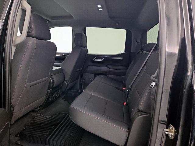 Photo of 2022 Black Chevrolet Silverado 1500