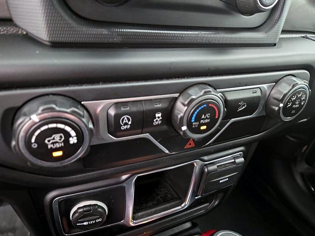 Photo of 2021 Black Jeep Wrangler