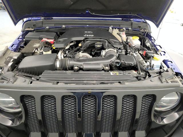 Photo of 2020 Blue Jeep Wrangler