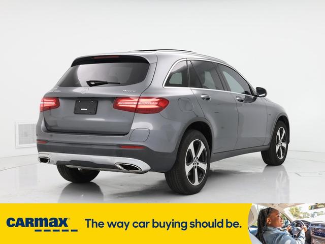 Photo of 2019 Gray Mercedes-Benz GLC 350e