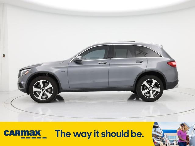 Photo of 2019 Gray Mercedes-Benz GLC 350e