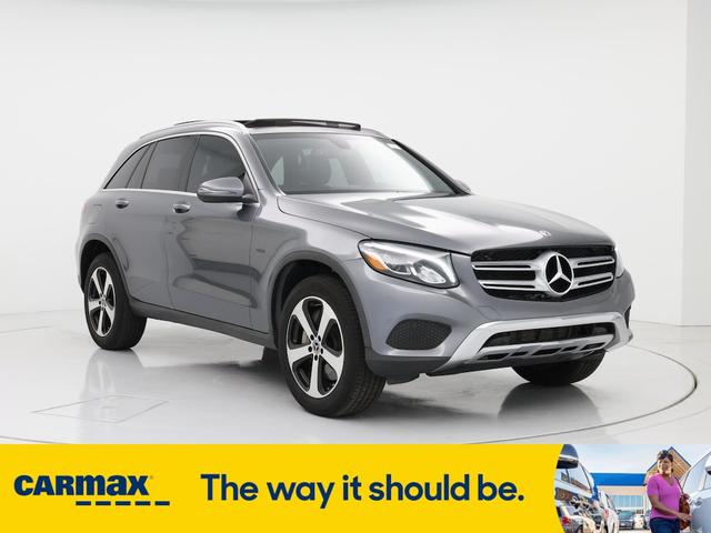 Photo of 2019 Gray Mercedes-Benz GLC 350e