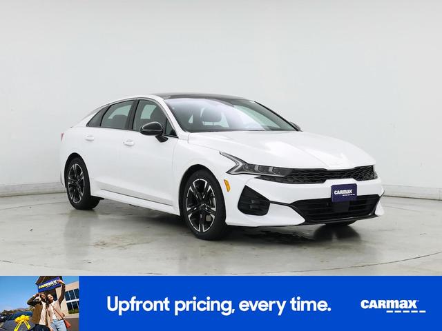 Photo of 2023 White Kia K5