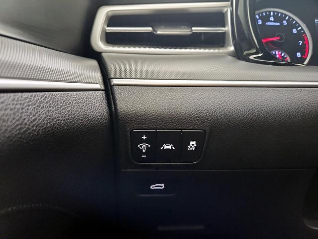 Photo of 2023 White Kia K5