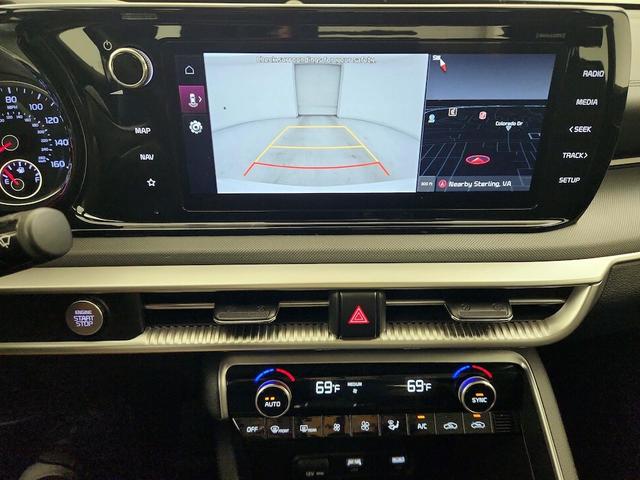 Photo of 2023 White Kia K5