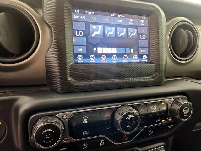 Photo of 2020 Red Jeep Wrangler