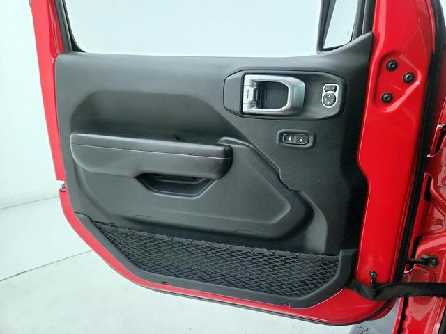 Photo of 2020 Red Jeep Wrangler