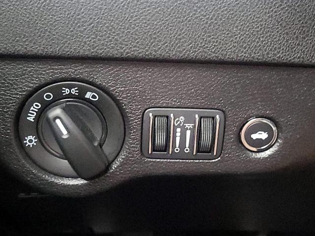 Photo of 2023 White Dodge Charger