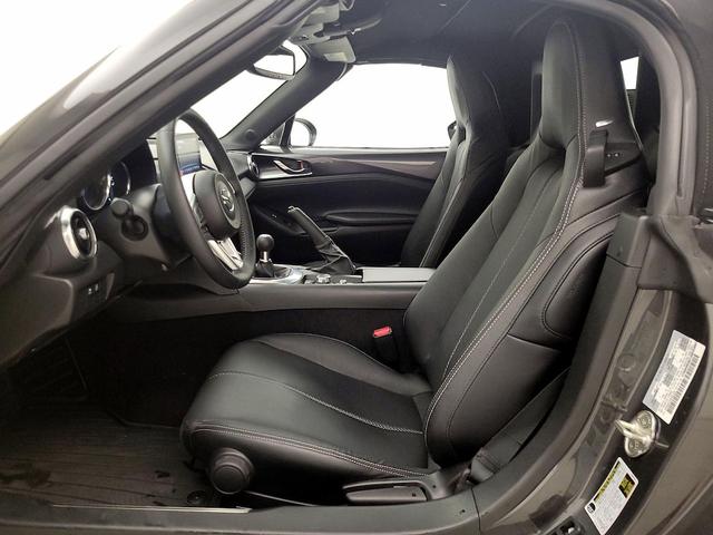 Photo of 2021 Gray Mazda MX-5 Miata