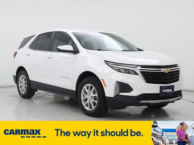 Photo of 2022 White Chevrolet Equinox