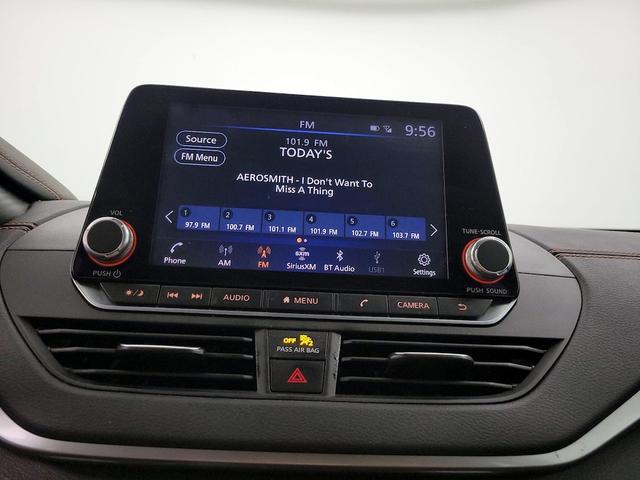 Photo of 2020 Red Nissan Altima