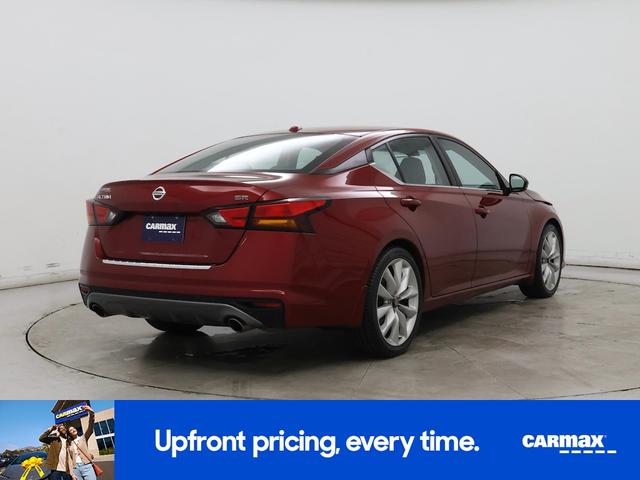 Photo of 2020 Red Nissan Altima