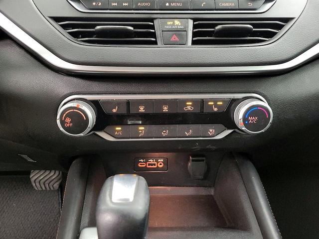 Photo of 2020 Red Nissan Altima