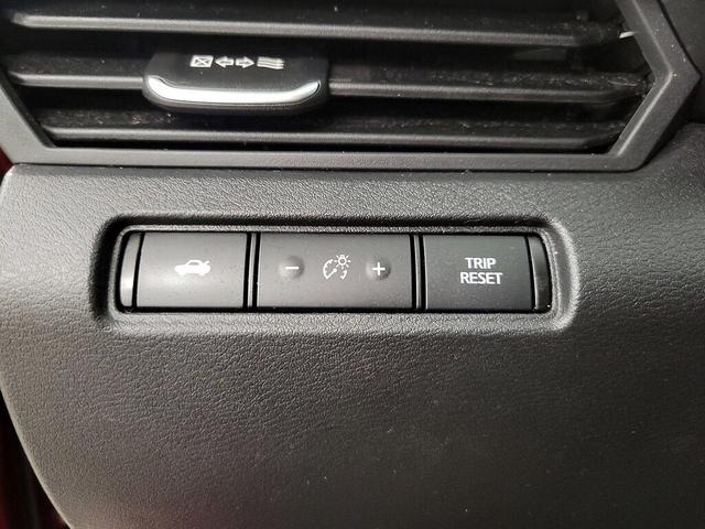Photo of 2020 Red Nissan Altima