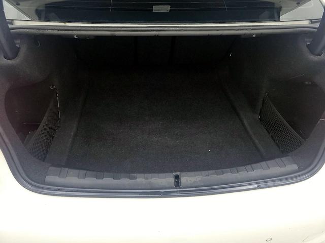 Photo of 2021 White BMW 330