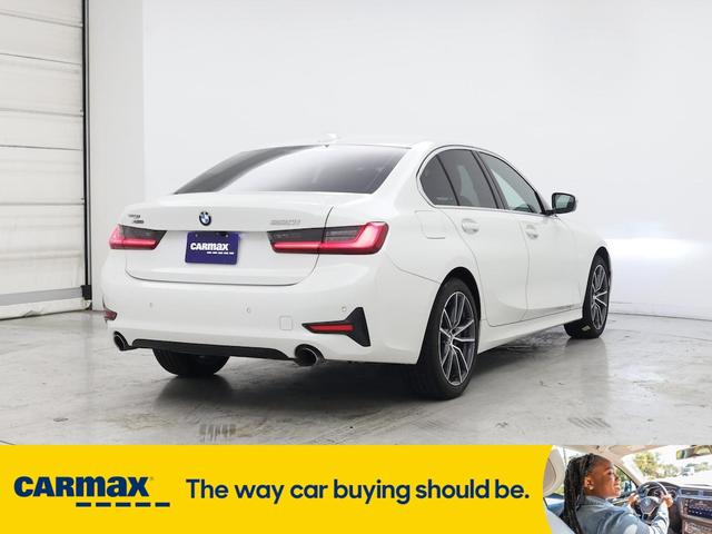 Photo of 2021 White BMW 330