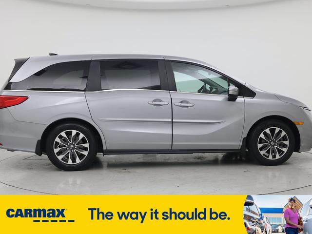 Photo of 2022 Silver Honda Odyssey