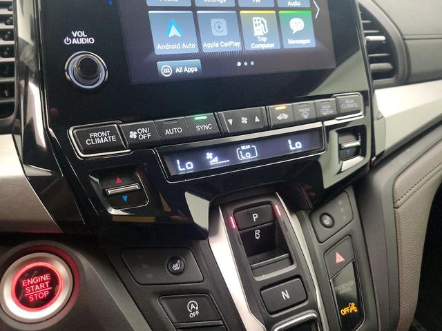 Photo of 2022 Silver Honda Odyssey