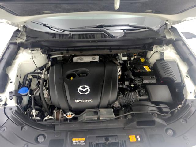 Photo of 2022 White Mazda CX-5