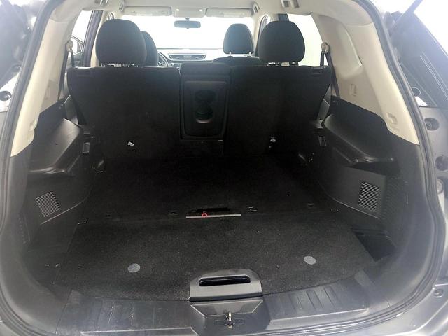 Photo of 2017 Gray Nissan Rogue