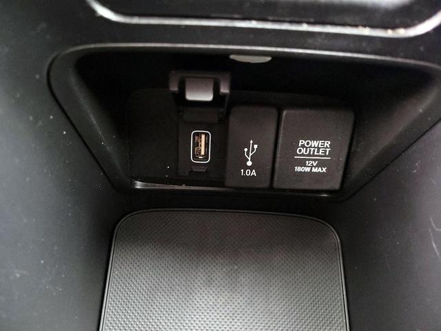Photo of 2018 Silver Honda CR-V