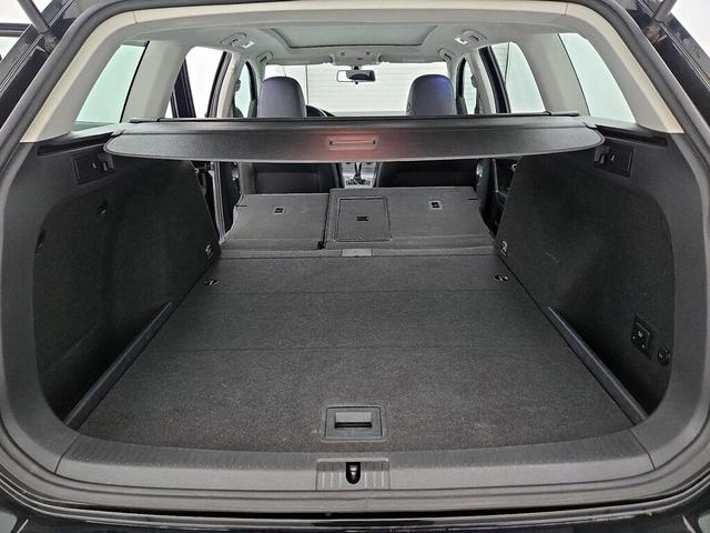 Photo of 2015 Black Volkswagen Golf